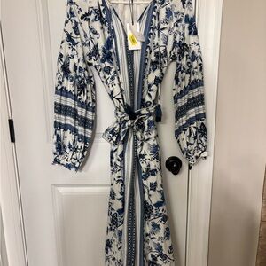 Chic Blue and White Floral Maxi Dress